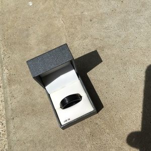 Men’s ring (black)